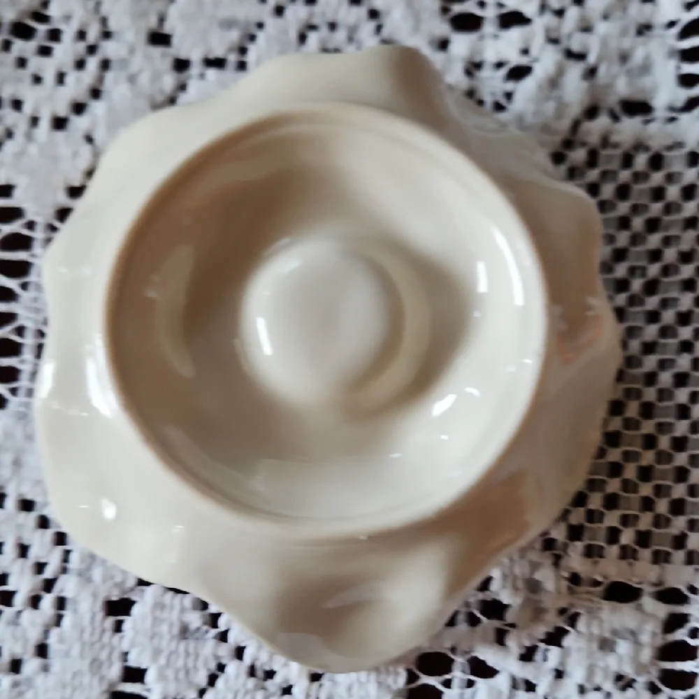 Gorgeous 1940s 22K Gold Rose Shaped 